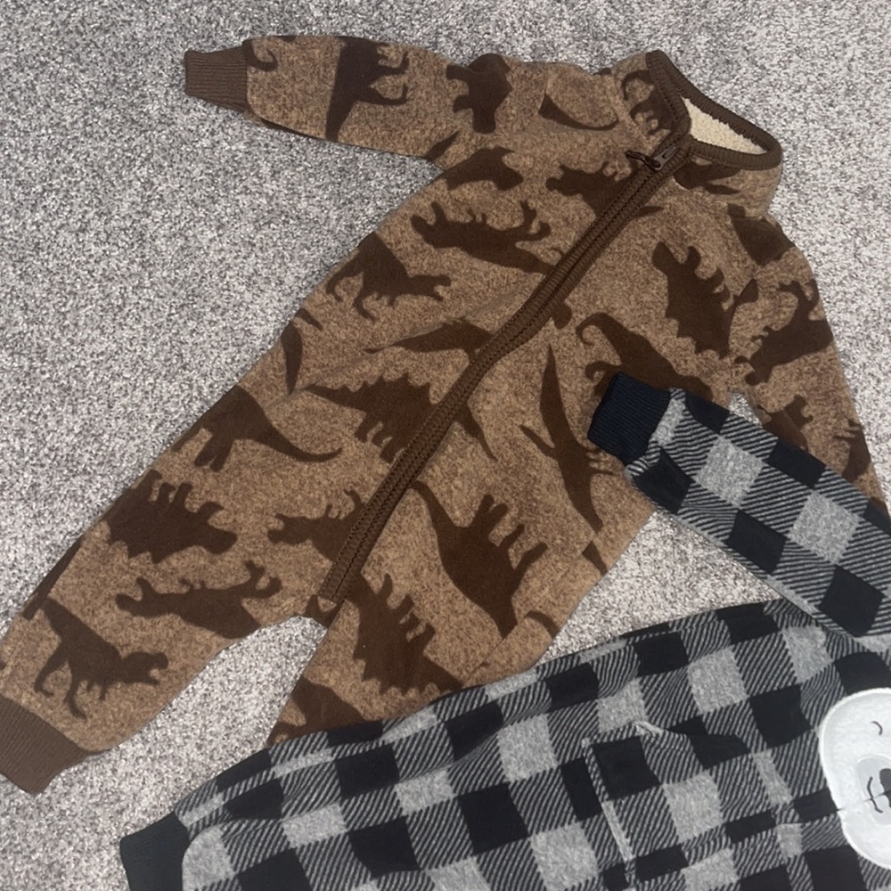Carter’s bundle - Picture 4 of 4